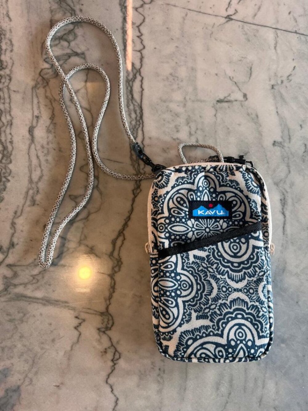 KAVU travel bag